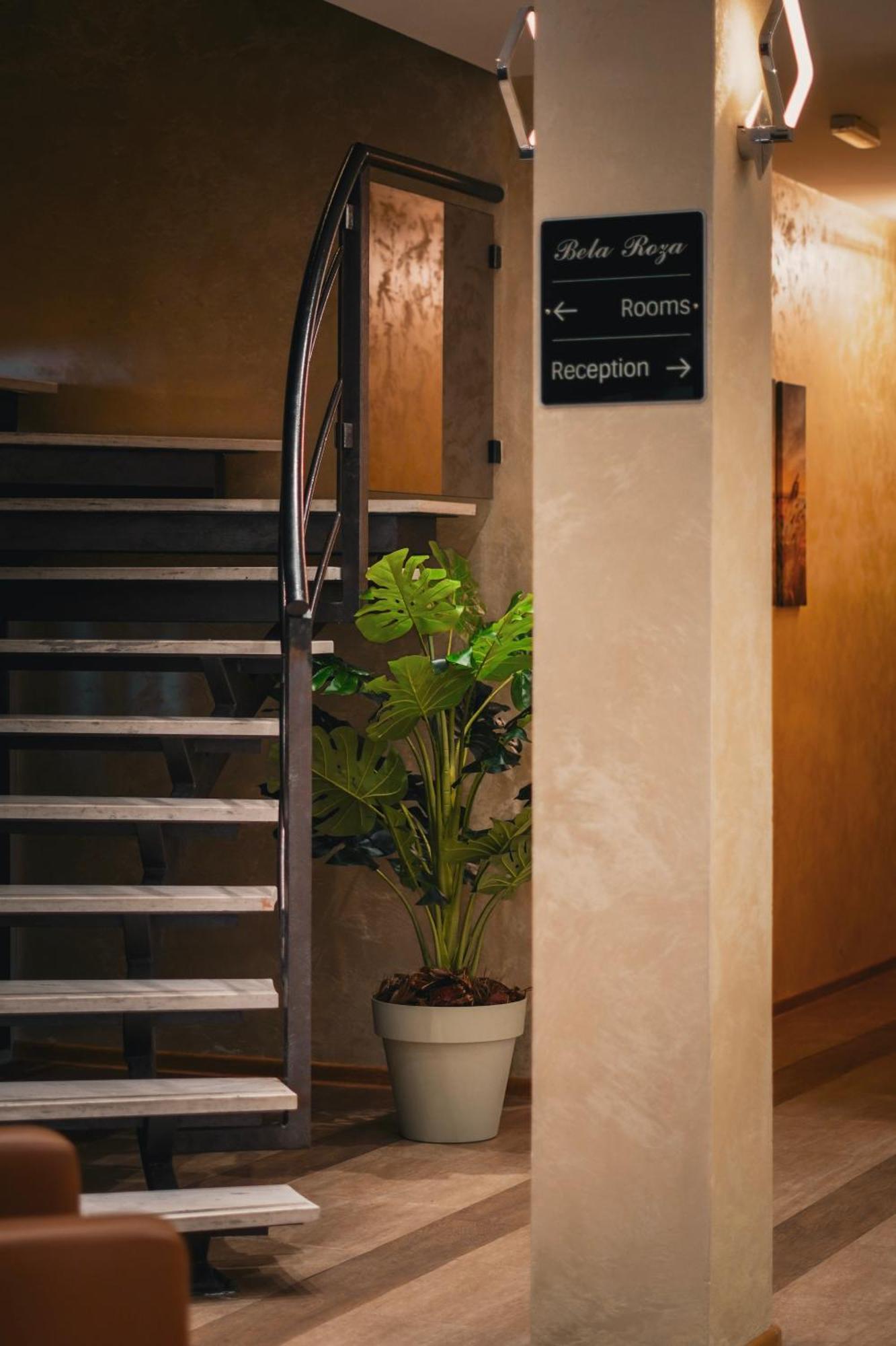 Hotel Bela Roza Bijela Exterior photo
