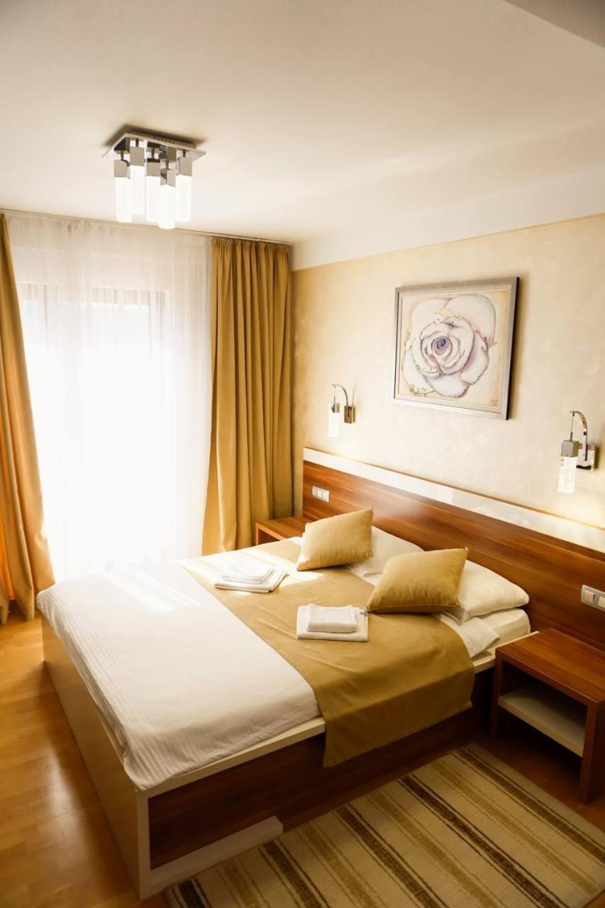 Hotel Bela Roza Bijela Exterior photo
